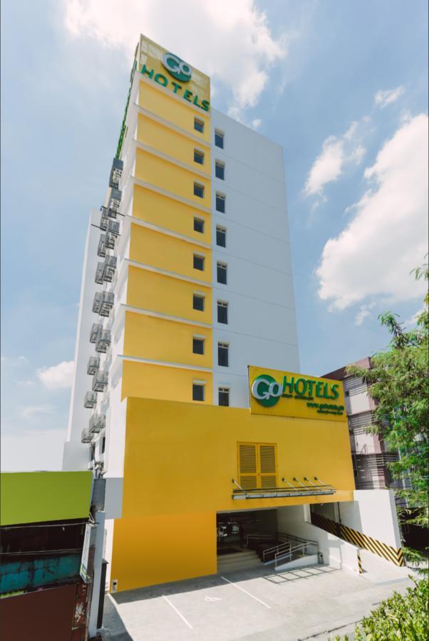 Go Hotels Cubao Quezon City Exteriör bild